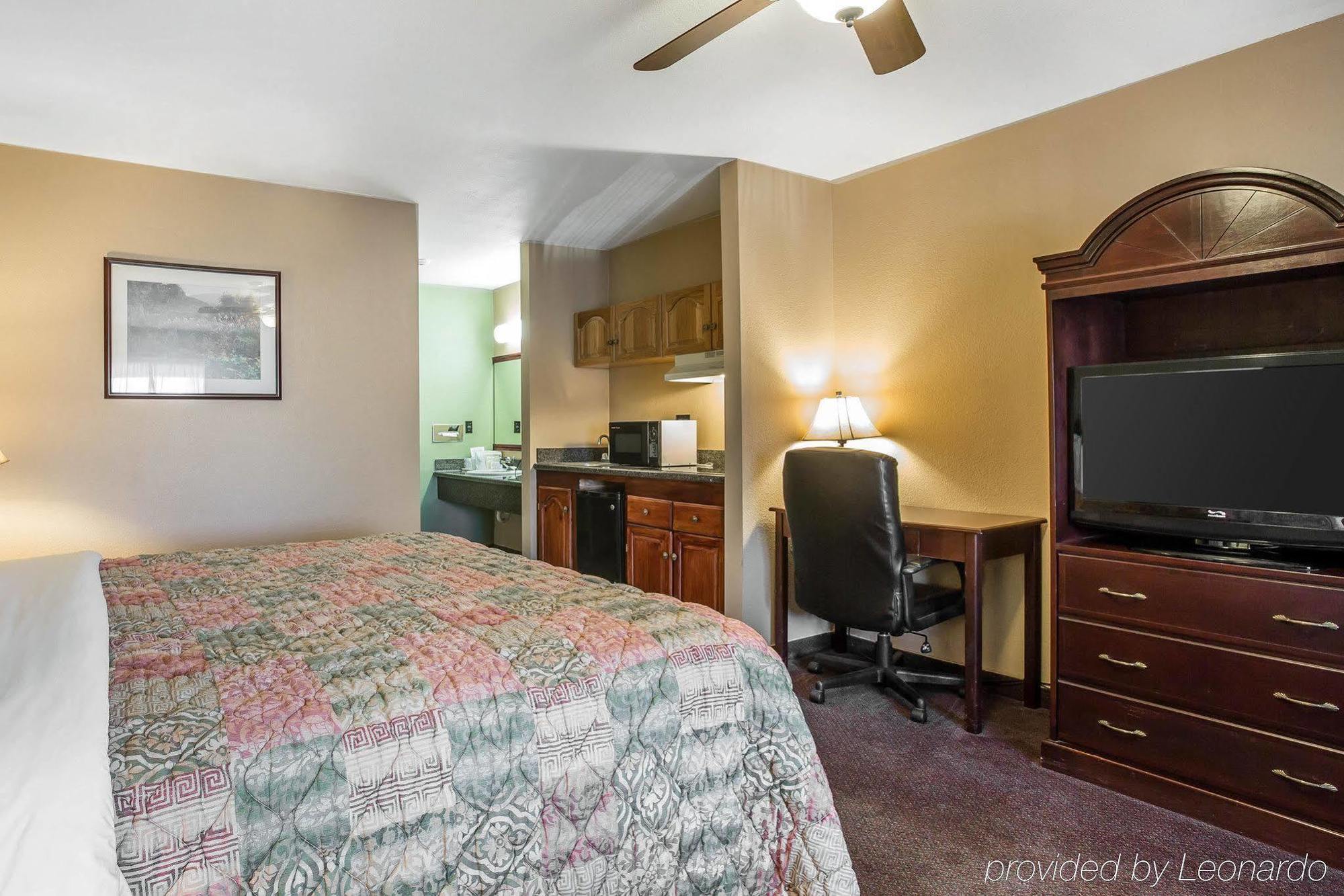 Quality Inn & Suites Cameron Park Shingle Springs Dış mekan fotoğraf